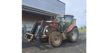 CASE Farmall 90C